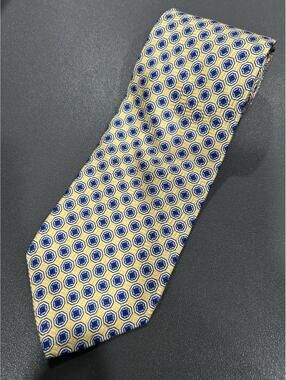 Brooks Brothers 346 Men’s 100% Silk Tie Yellow W/ Blue Floral Pattern BB13